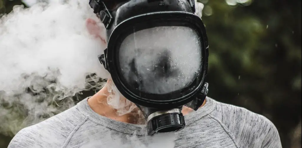 Gas mask with smoke